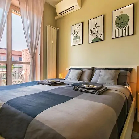 Exclusive & Strategic 2-bedroom Apartment, 50m From M4 * Μιλάνο
